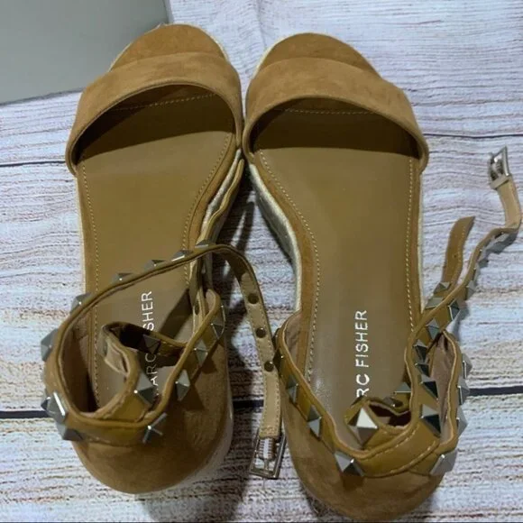 Marc Fisher Light Brown Suede Mf Jazlyn Platforms - Picture 9 of 12